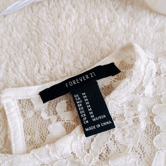 WHITE LACE BLOUSE - Picture 2 of 3